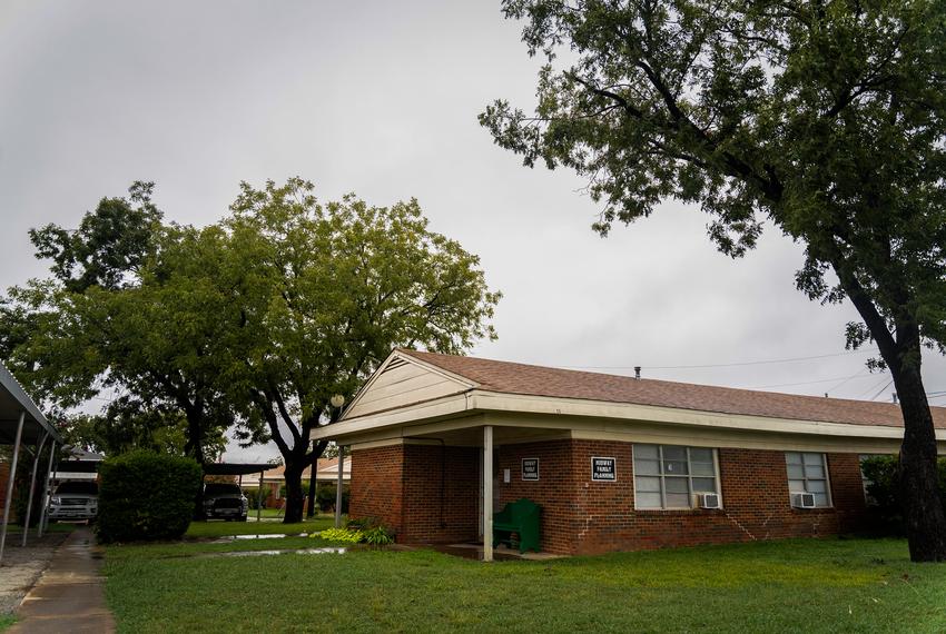 Rural Texas women’s health clinic struggles during the coronavirus